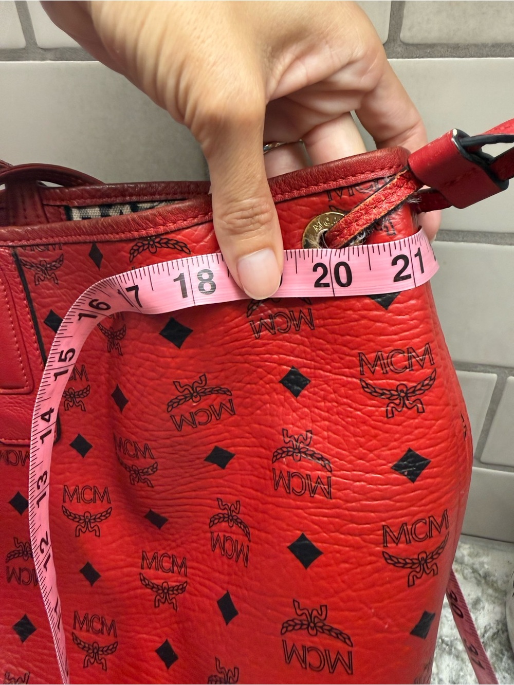 MCM Visetos Liz Reversible Shopper Tote - Picture 5 of 16